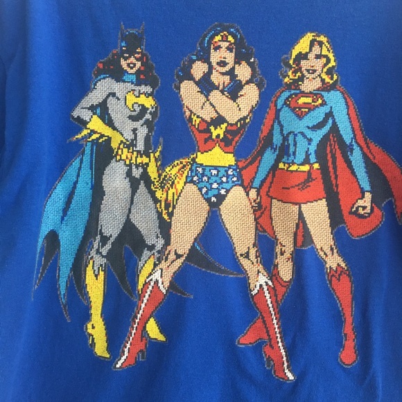 DC Comics blue short sleeve T-shirt SIZE L - Picture 2 of 5